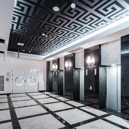 Hanza Tower 22 Pool & Daire *